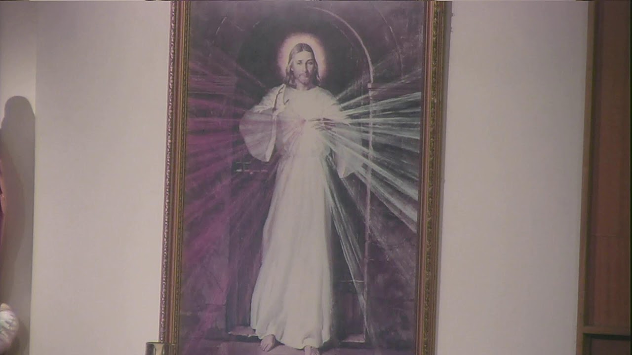 3:00pm Divine Mercy Chaplet & Rosary