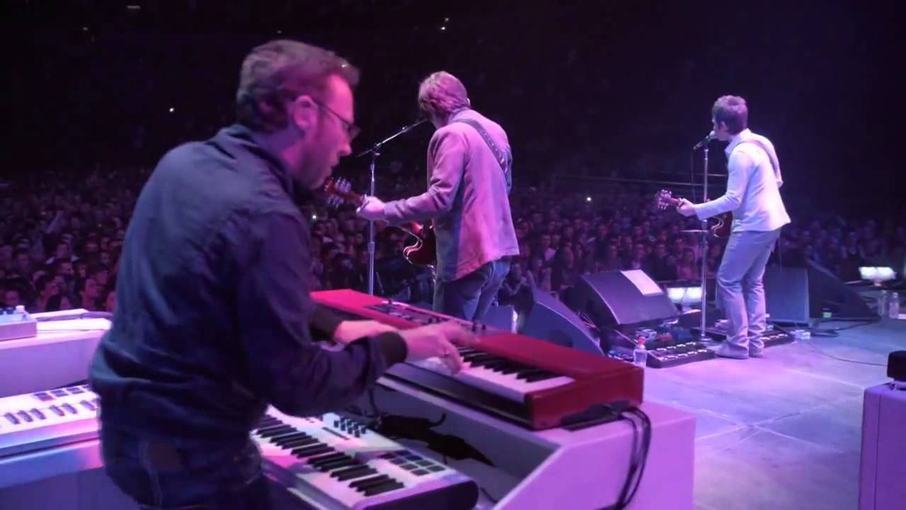 Noel Gallagher-Freaky Teeth [International Magic Live At The O2]