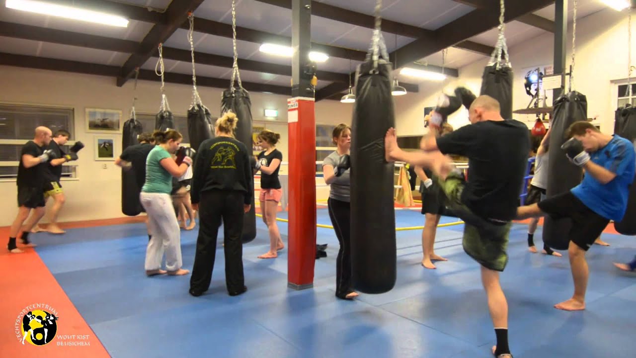 Stootzaktraining Vechtsportcentrum Wout Kist te Beusichem