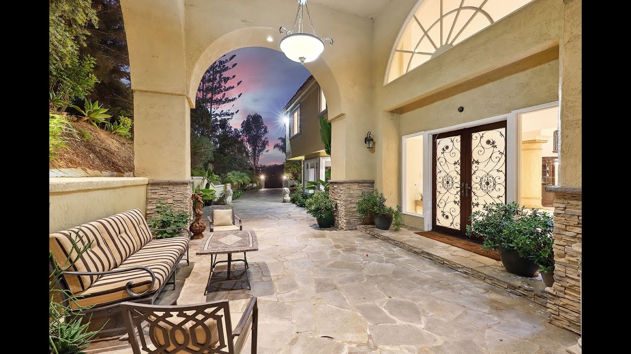 459 Flores De Oro, Rancho Santa Fe, CA 92067
