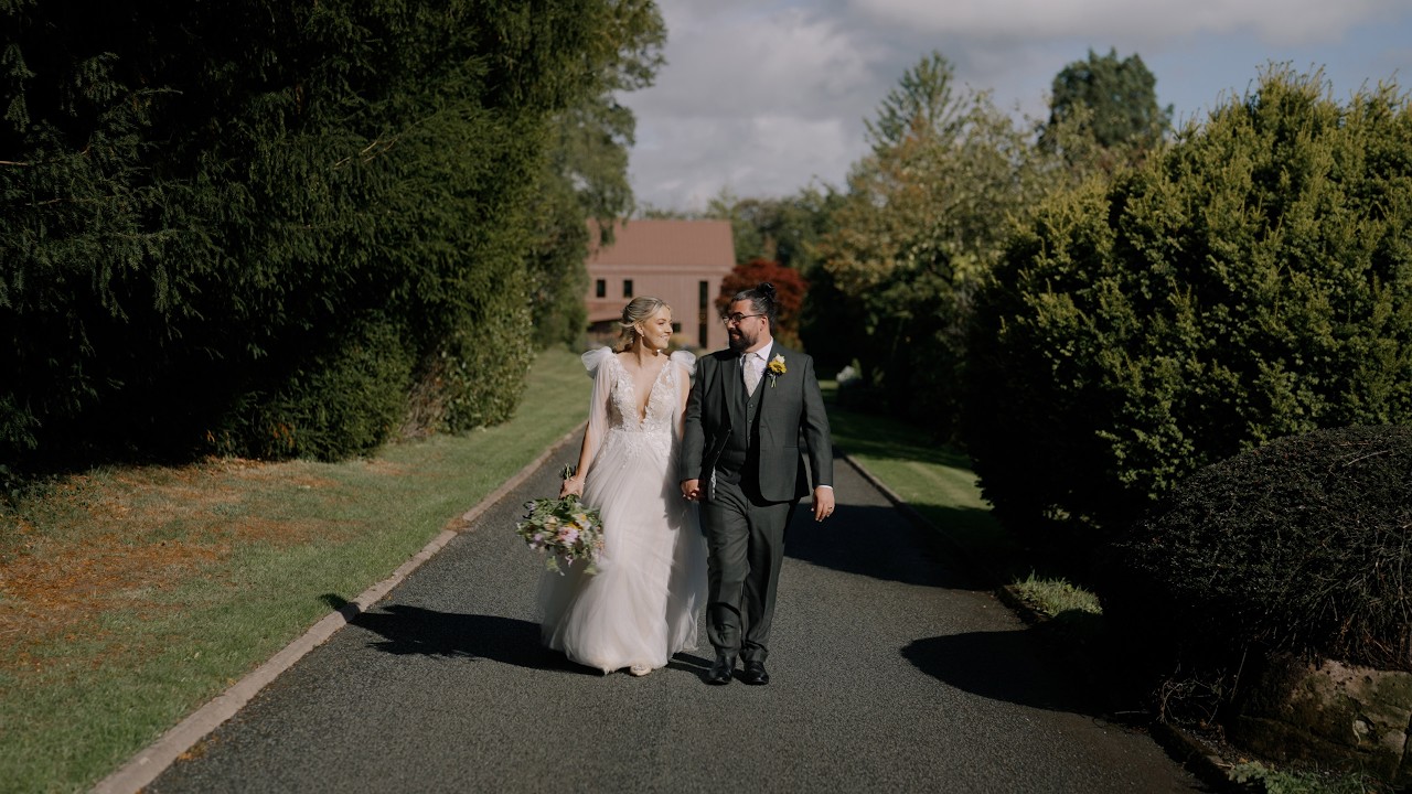 Chelsea & Tom | Foxtail Barns