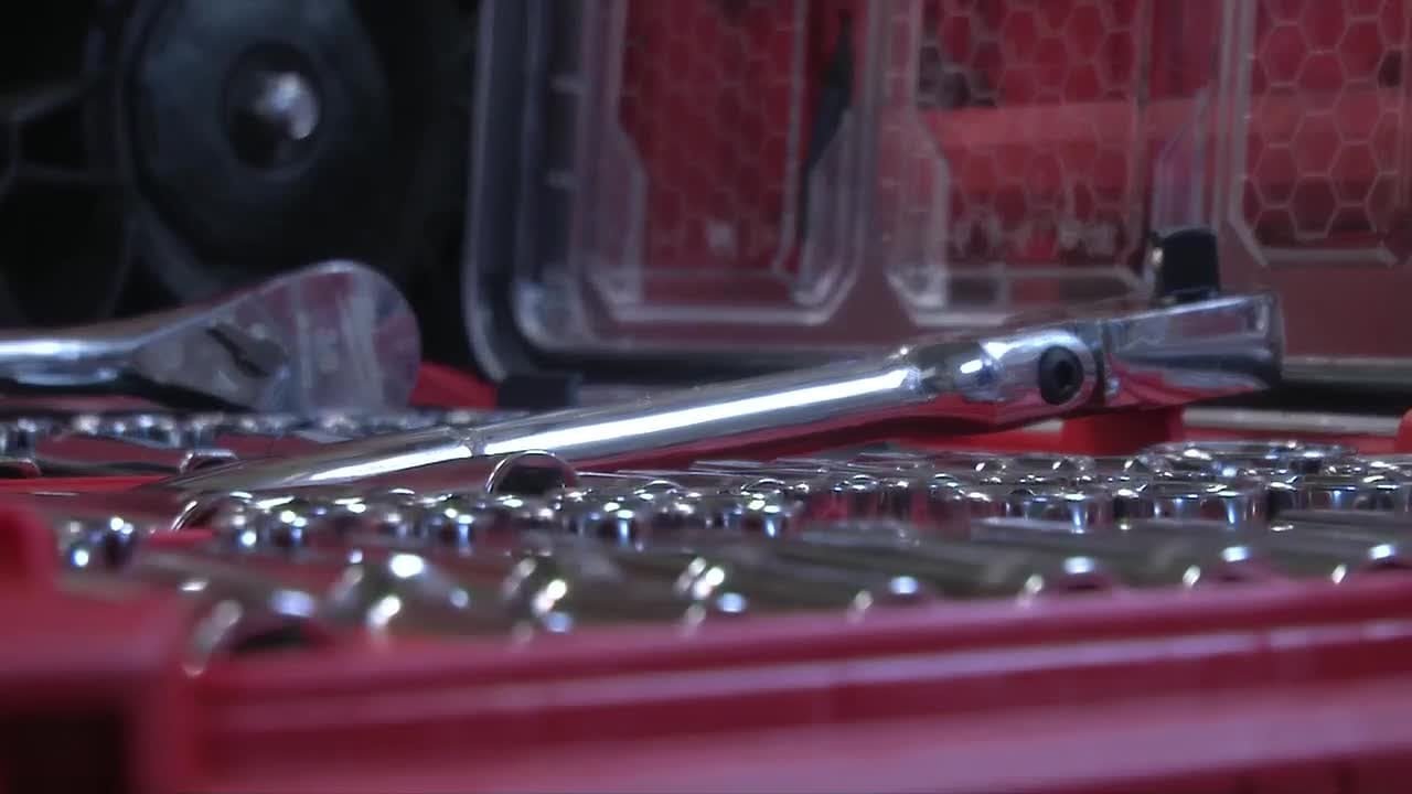 Wrench Day closes shop in Nome as pro class teams prepare for second leg of the 42nd Iron Dog