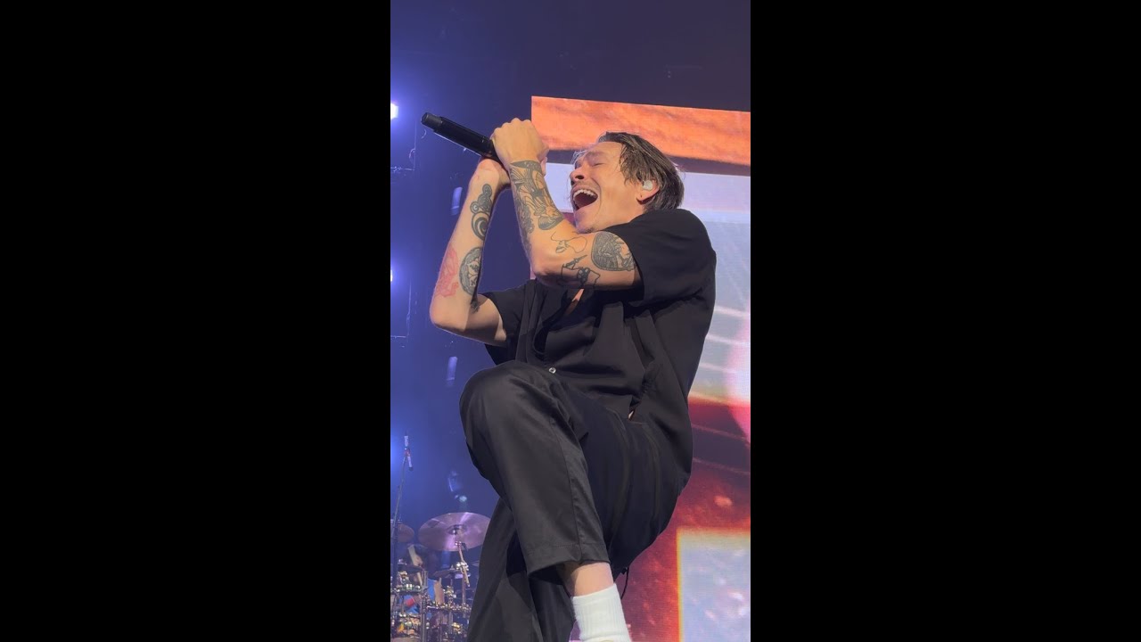 Under My Umbrella (@rihanna) - Incubus - Mohegan Sun Arena - Uncasville, CT - 6.28.25