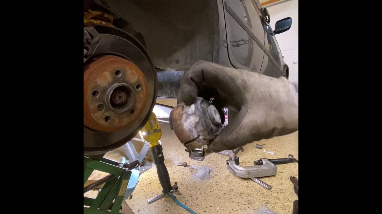 E46 Rear Trailing Arm Bushing Replacement