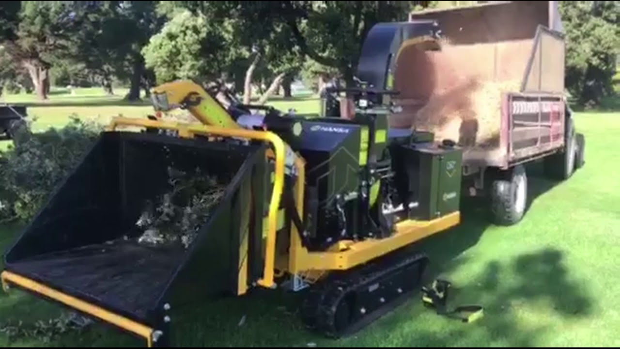 Hansa C60rx tracked chipper