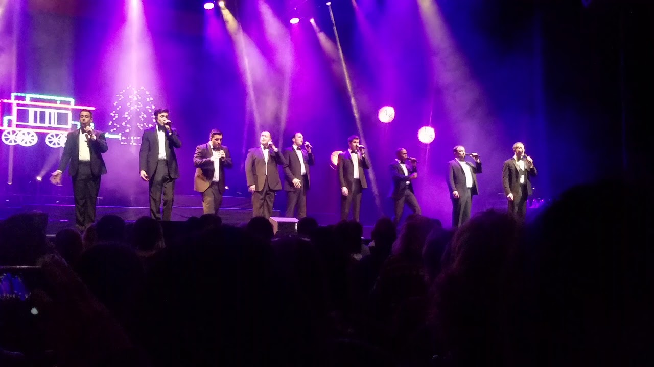 Straight No Chaser - "Christmas Can-Can" 2017 version