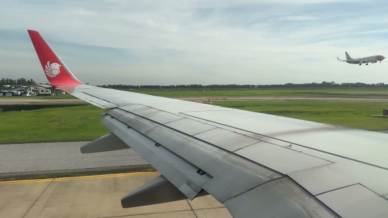 THAI LION AIR : flight SL620 (DON Mueang International Airport to Ubon Ratchathani)