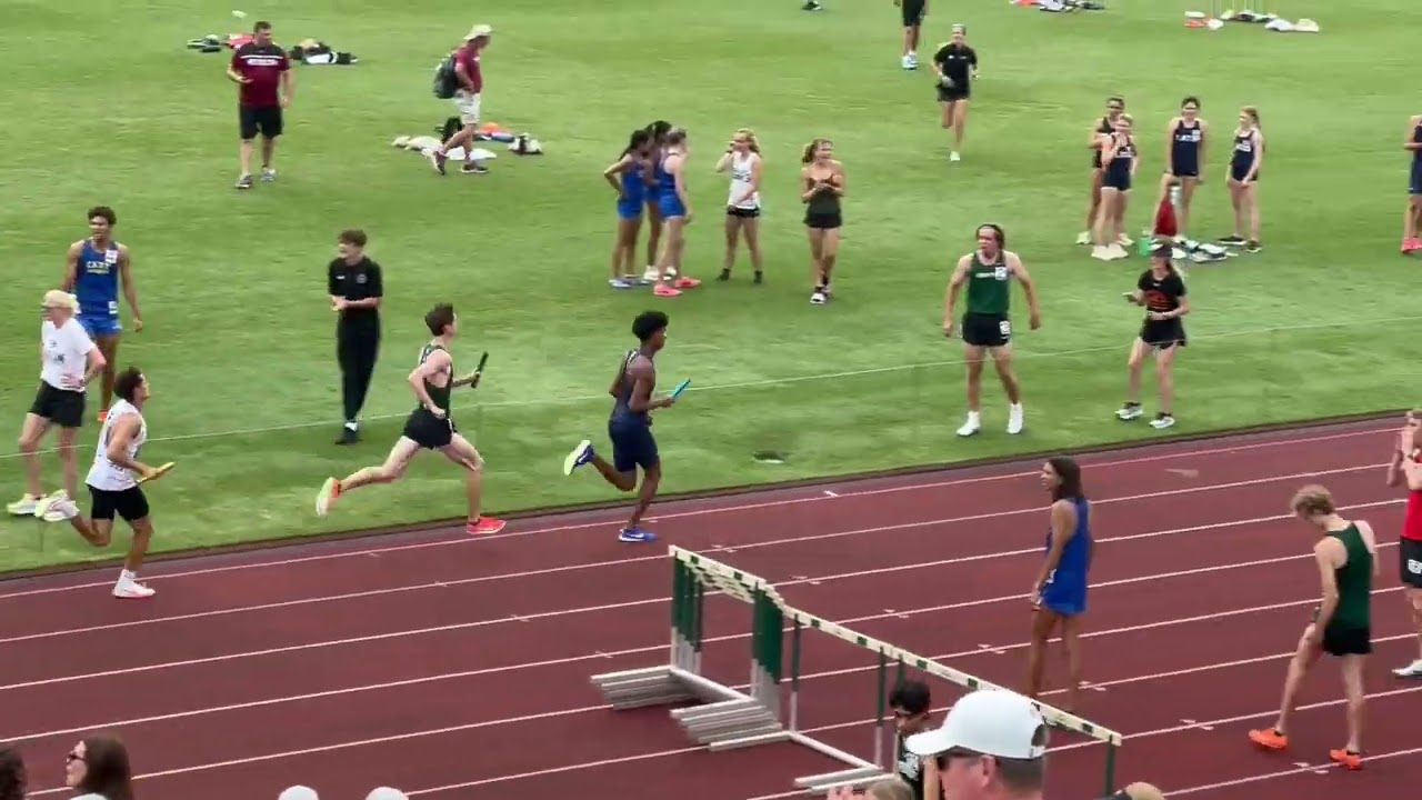 Charlotte Country Day School 4x800m NCISSA 2025