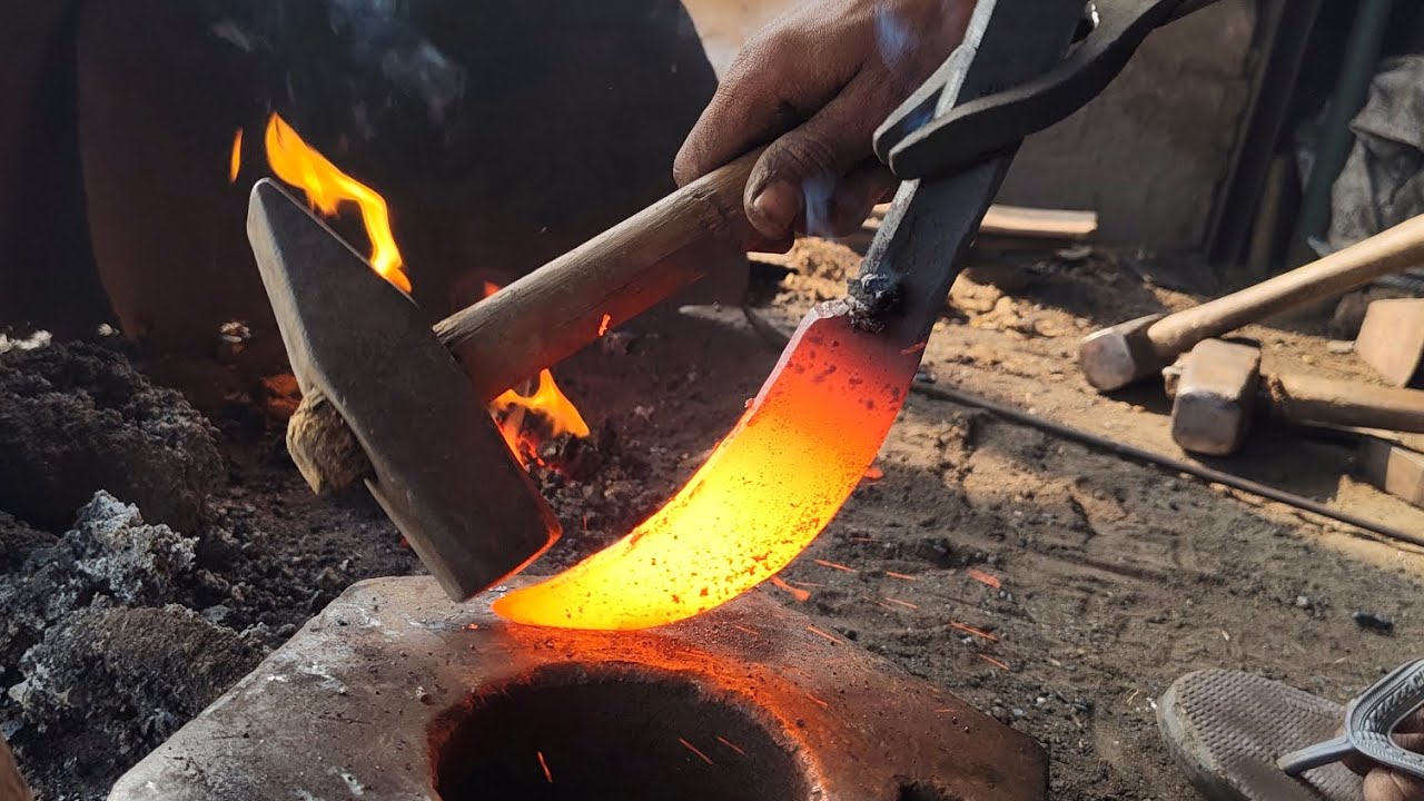 ￼  ट्रक के लीफ स्प्रिंग से बड़ा चाकू बनाना blacksmith 