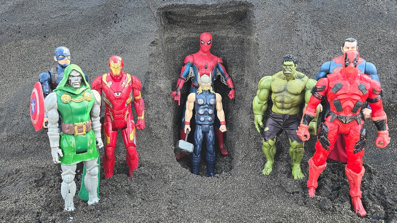 «Мстители: История супергероев», «Человек-паук 2» от Marvel, «Железный человек», «Халк», «Танос»,...