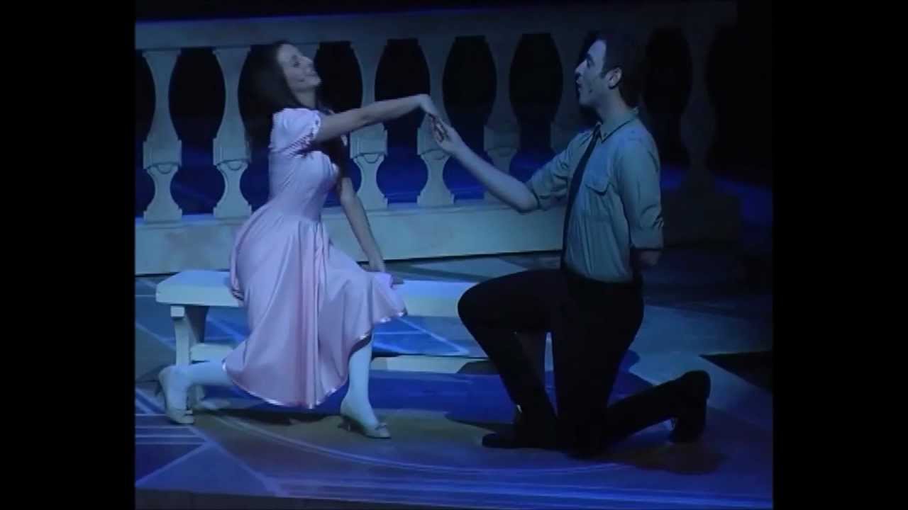 צלילי המוזיקה - בת שש-עשרה, עוד מעט שבע-עשרה