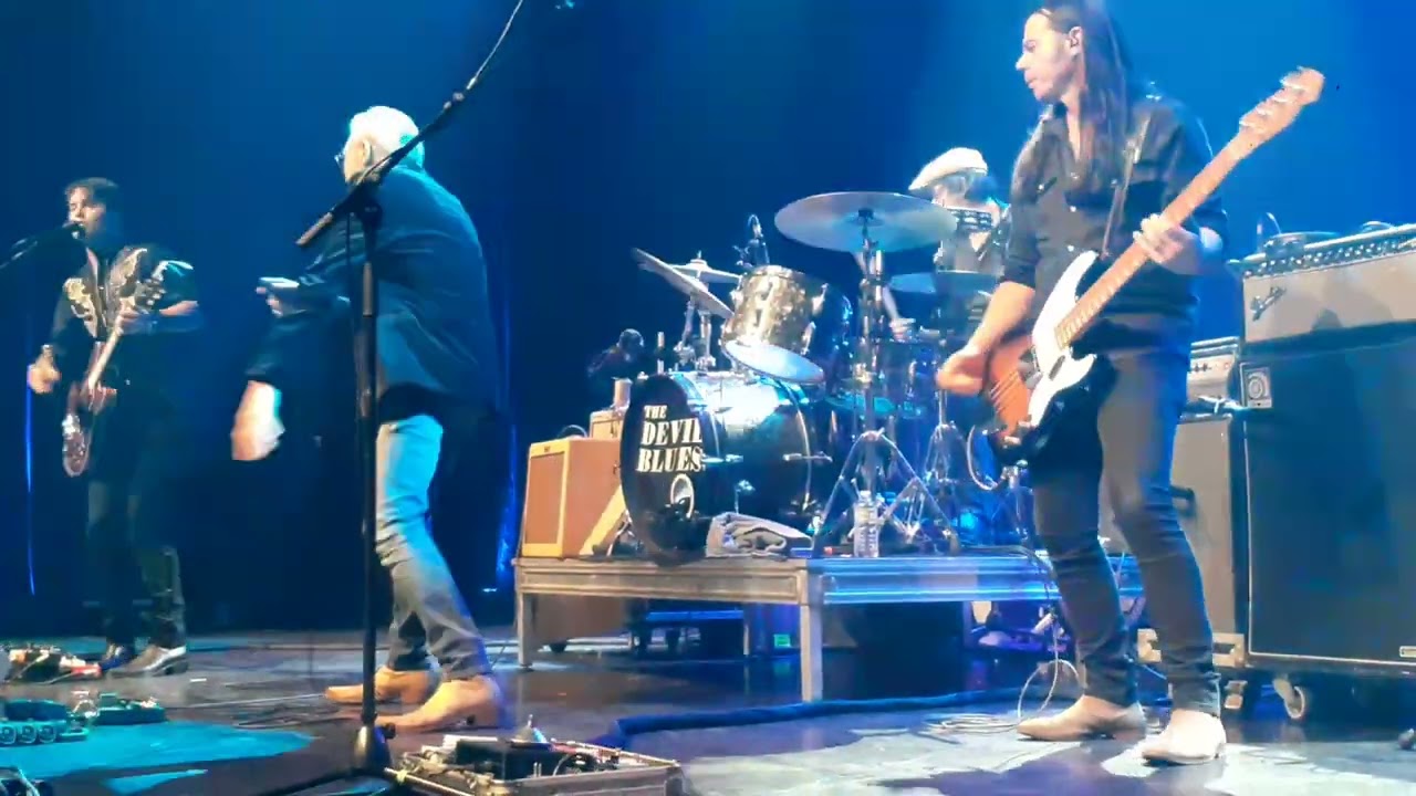 MANU LANVIN AND THE DEVIL BLUES(1ERE PARTIE NUIT DU BLUES A ST-CHAMOND)SAM.21 OCTOBRE 2023 VIDEO 05