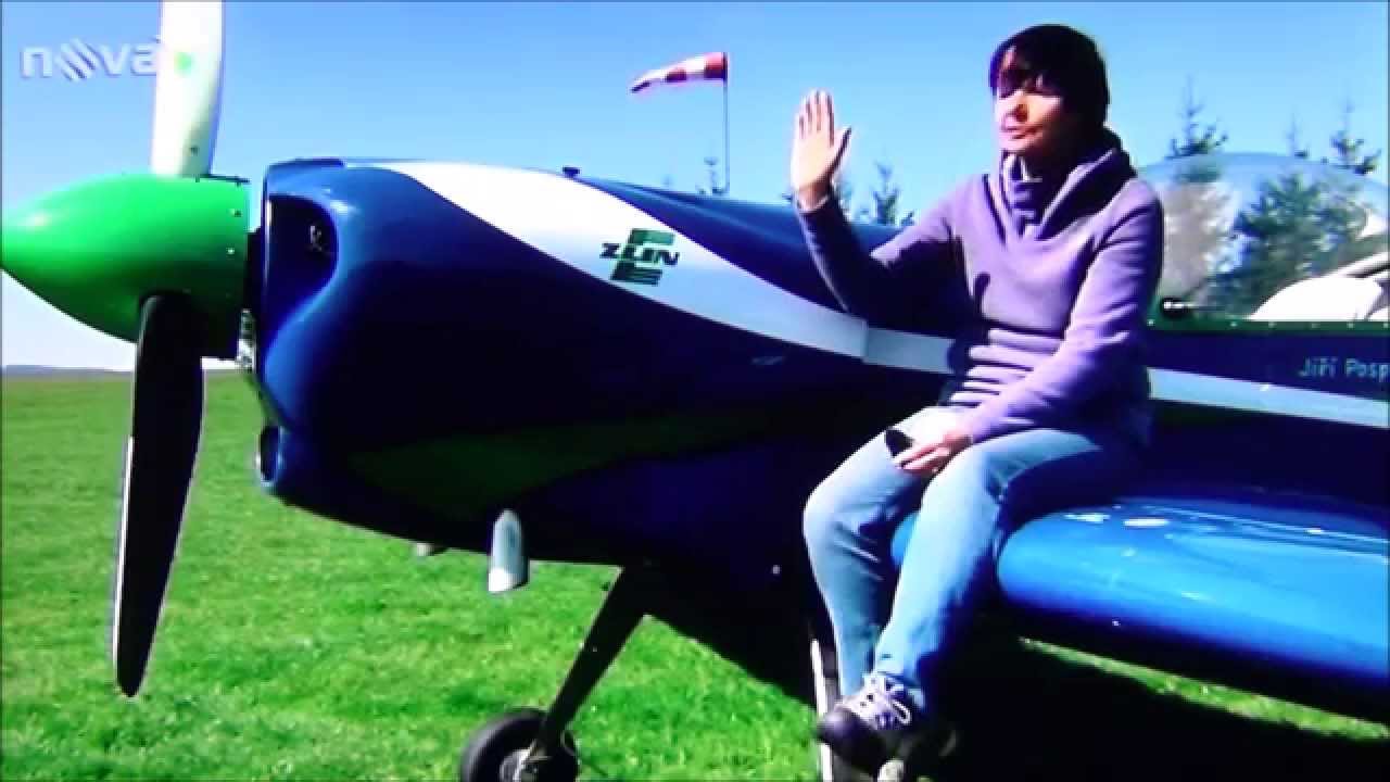 Radka Máchová - The Flying Bulls Aerobatics Team Jaroměř