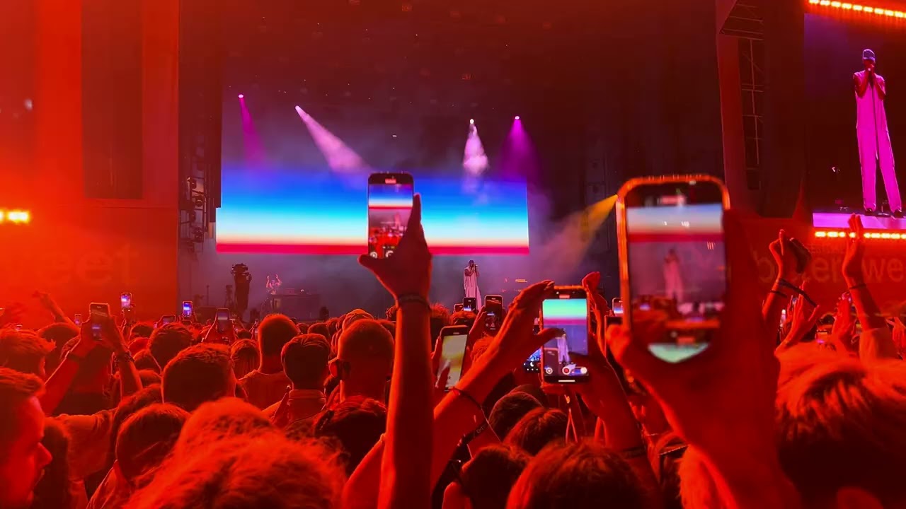 Taco Hemingway - Nostalgia, ale to Birds of a Feather (BitterSweet 16.08.2025, Poznań)