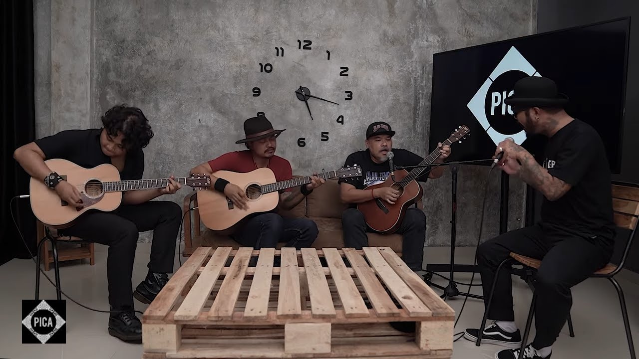 JALAN TENGAH - LIVE AT PICA PODCAST