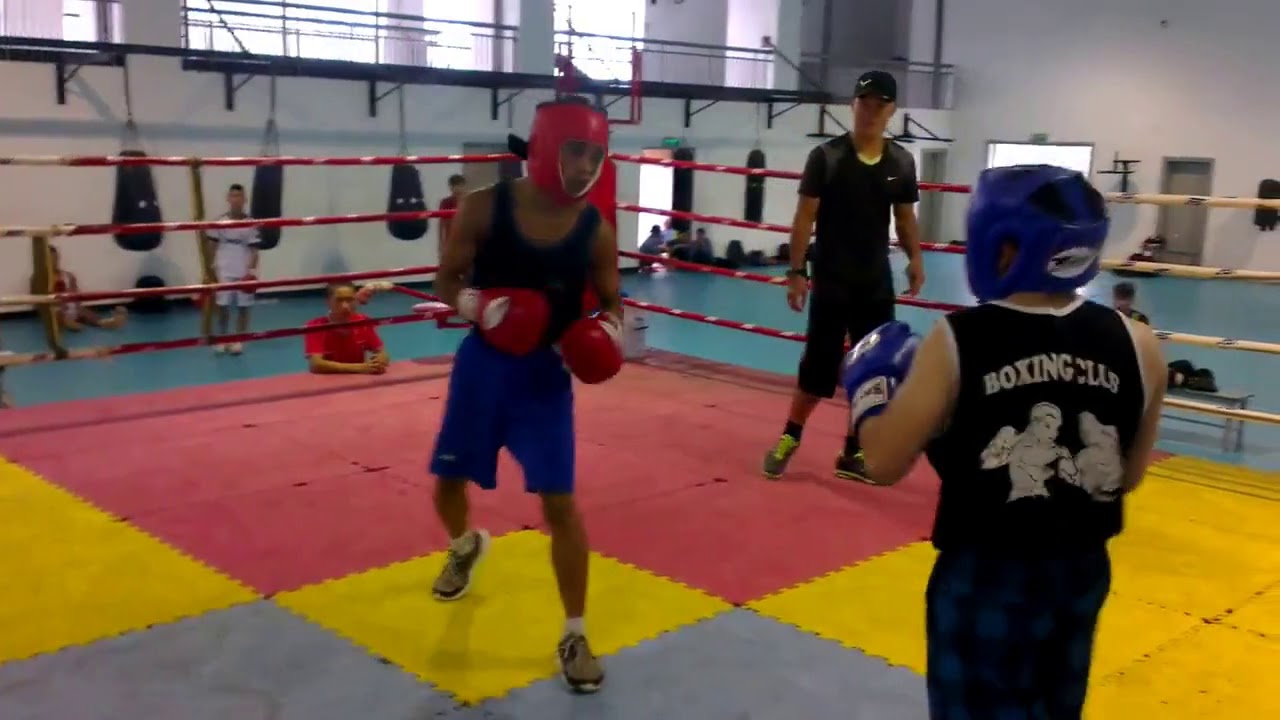 Long Khong Lo  vs  Cong Don 82013|Boxing Ha Noi Axiao