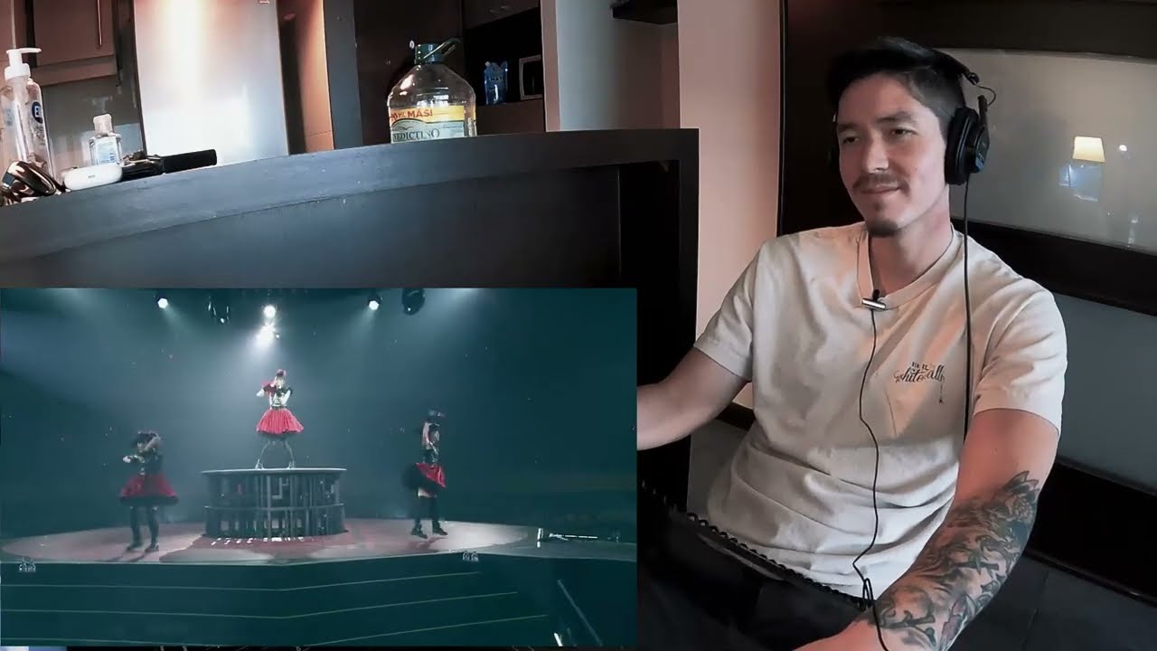 BABYMETAL - Catch Me If You Can (with Kami Band Intro) REACCION Gringo