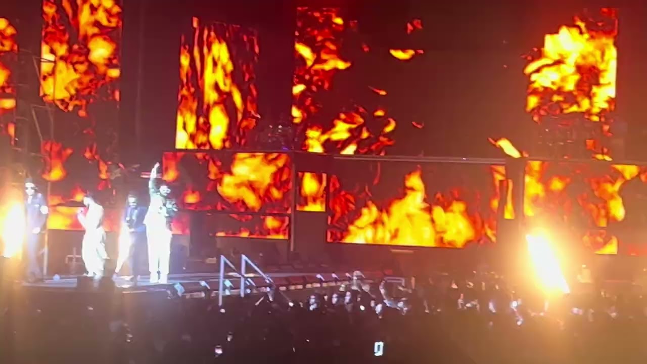 #puliurumudhu song|#vijayantony live in concert 29.10.2023|crowd pahh❤️❤️❤️. Rocking performance 💪