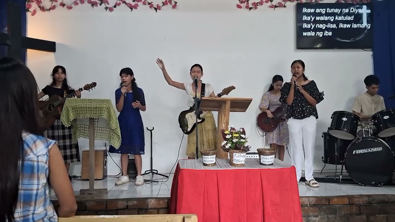 Diyos Ka sa amin/Tunay na Diyos NLCRFM Praise & Worship 