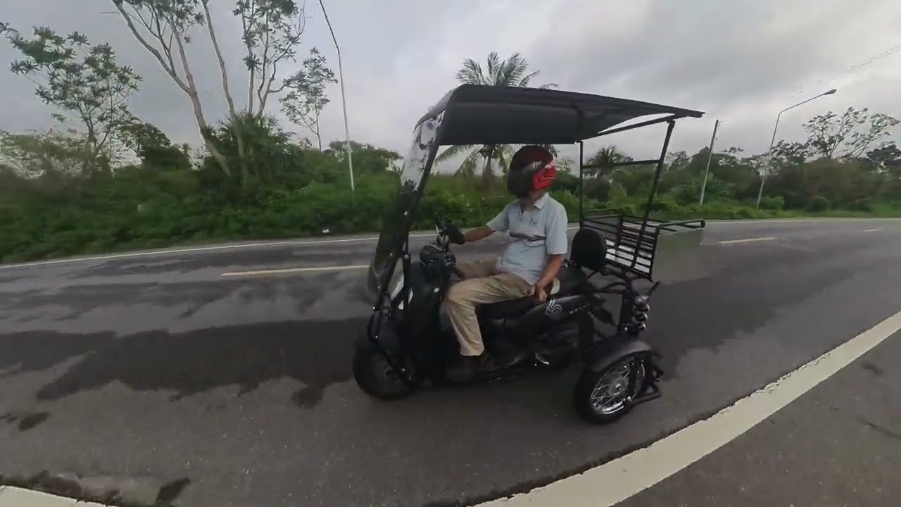 ล้อกันล้ม ล้อประคอง ติดตั้งกับฮอนด้าสกูปปี้ Honda Scoopy GEN4 Elderly Motorcycle Training Wheels