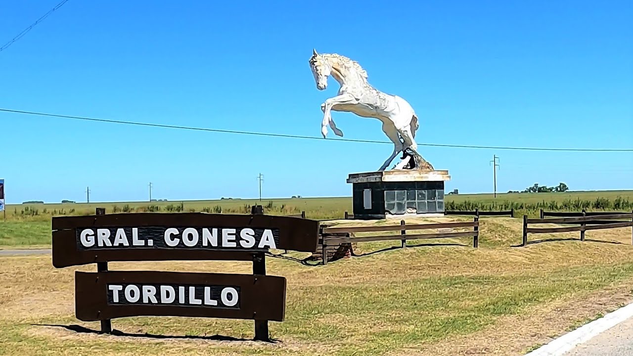 【4K】Camino a la costa sobre la Ruta 11 con un CORCEL en su acceso 