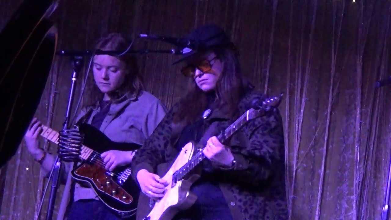 Buried Treasure - Amber Martin & The Fruit Stand