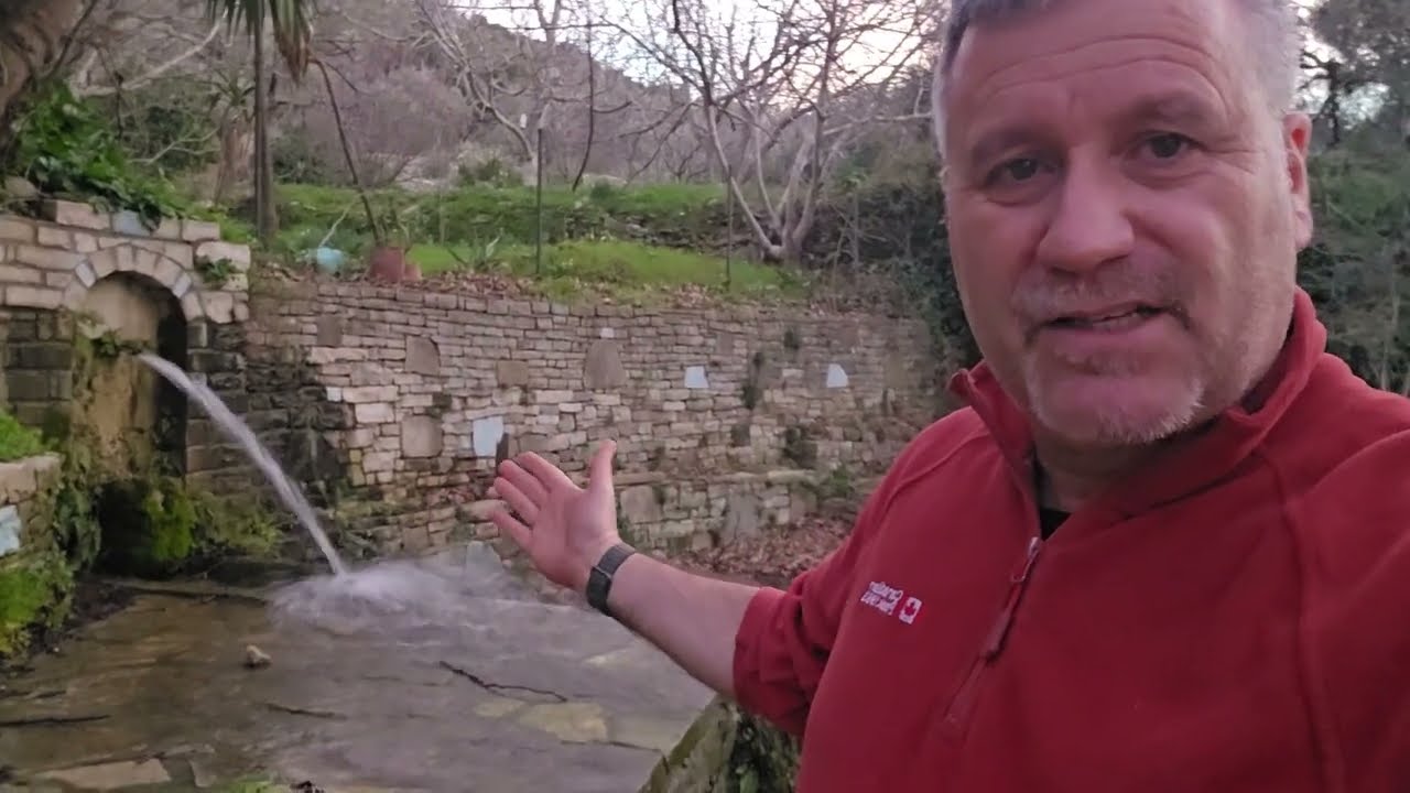 Άνοιξε και η πηγή στο δρόμο για τα καζάνια των Μυτιληνιών Σάμου και το εξωκλήσι του Αγίου Ιωάννη 