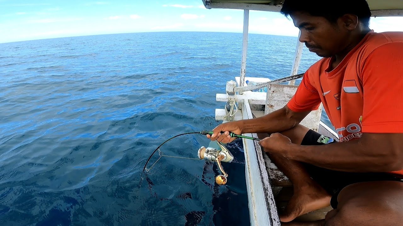FULL STRIKE MANCING JIGGING MENGGUNAKAN METAL JIG INI KEDALAMAN 70-80M