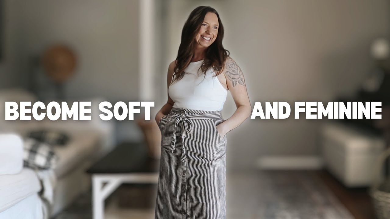 These 4 bible verses about Biblical femininity helped me become more SOFT and FEMININE