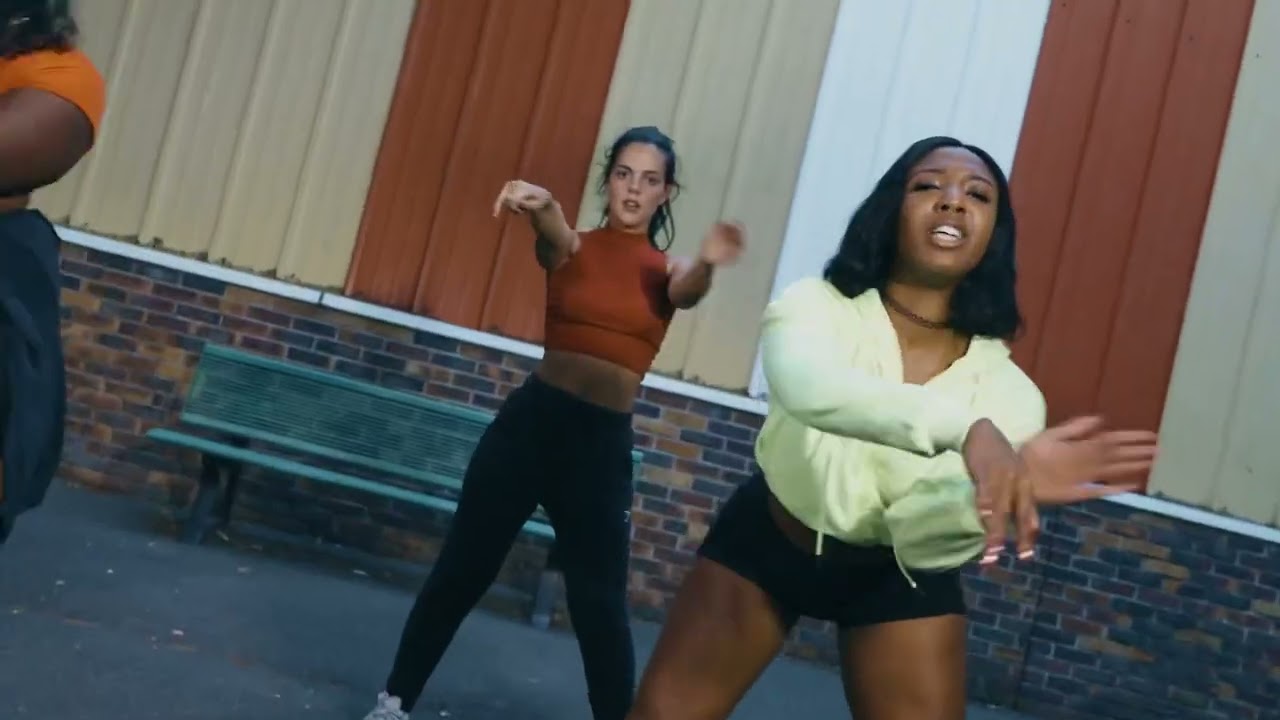 Dancehall Class avec DHQ Flow Amber | Pedal - Get Wild - Tun Di Ada Way