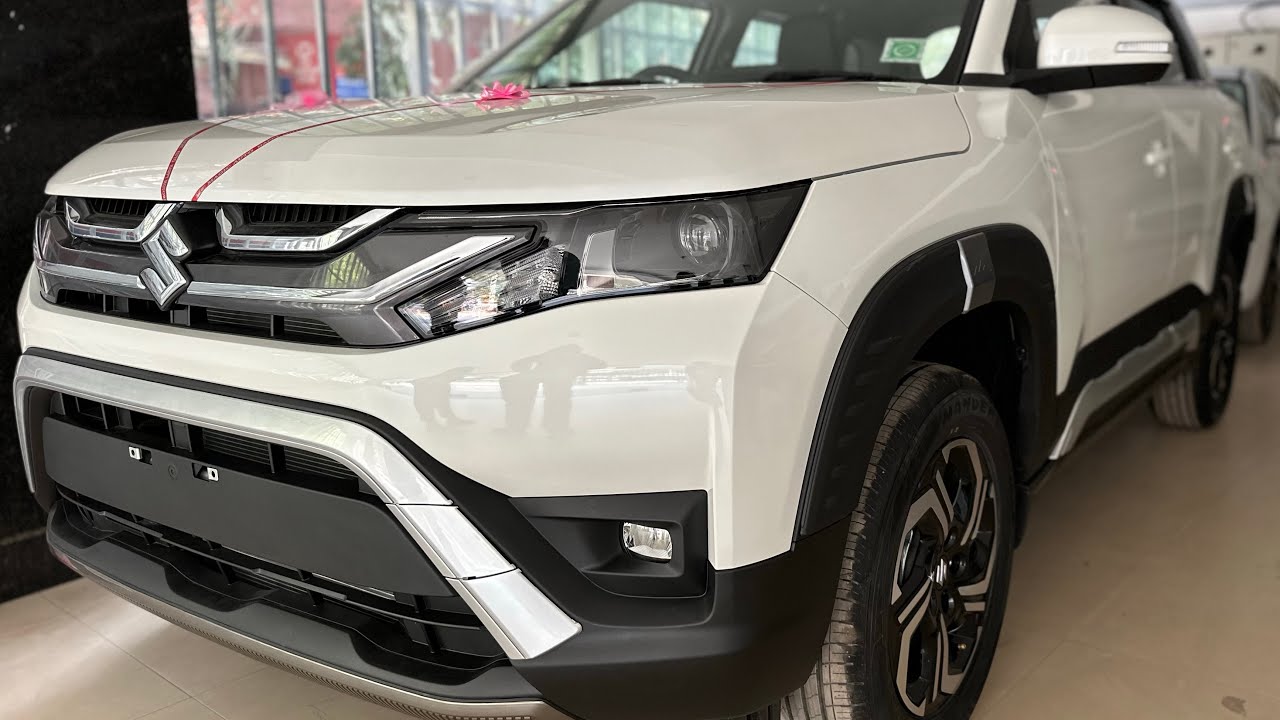 New Maruti Brezza 2023 ! Base Variant मे Alloy Wheel