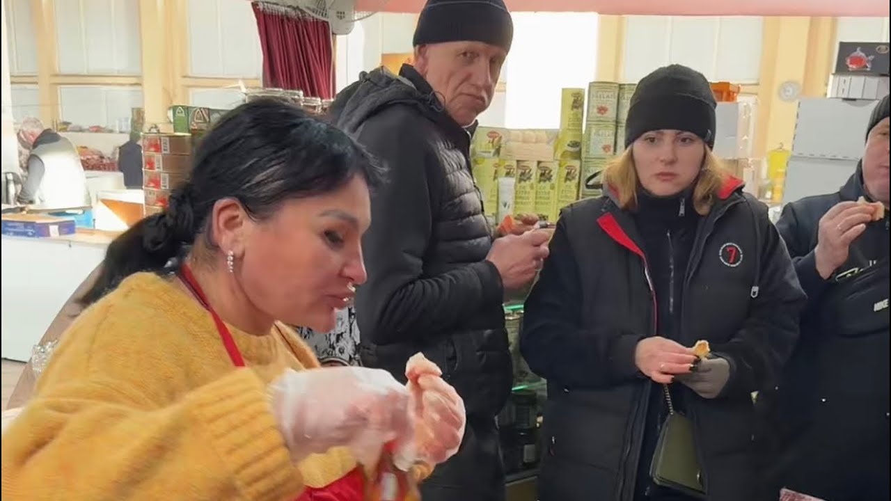 Добрий день. Хто хоче дощ пишіть я помию машину. Ранні цибульки. ОДЕССА Базаренко Привоз 