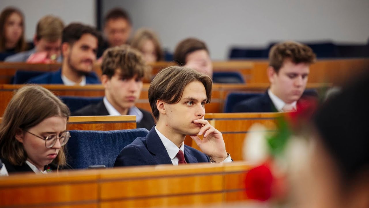 Posiedzenie Parlamentu Młodych w Senacie RP nt. opieki zdrowotnej