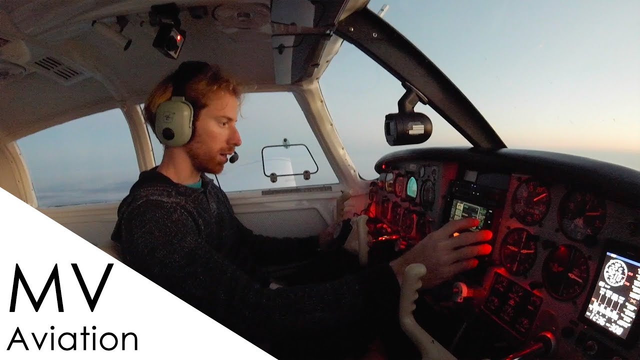 SUNRISE IFR FLIGHT WITH A MOONEY - Augsburg to Nuremberg ILS10 live-ATC