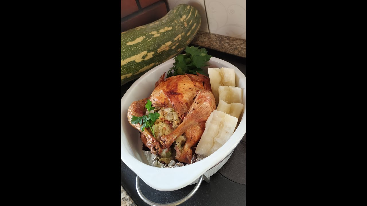 FRANGO ASSADO RECHEADO COM MANDIOCA  RECEITAS DO CAMPO