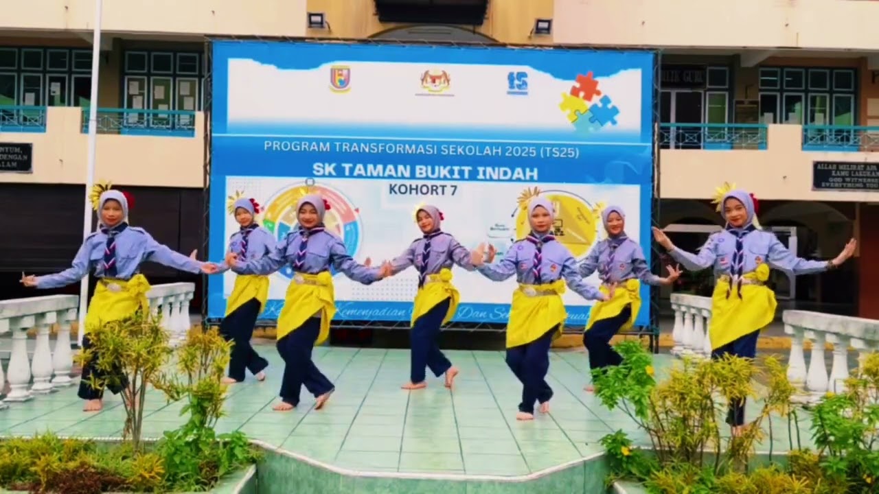 Tarian tari tualang tiga - Kencana Sahmura SK Taman Bukit Indah, Ampang Selangor