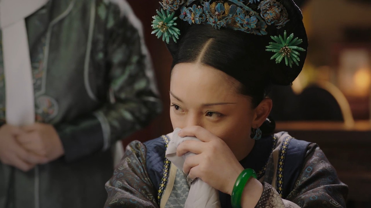 如懿忍受绝症煎熬，却看清皇帝冷漠，决定拉贵妃陪葬！ #辛芷蕾#中文电视剧 #drama