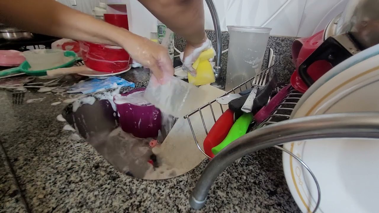 Silent Vlog: Cleaning the kitchen for cooking lunch (ASMR)