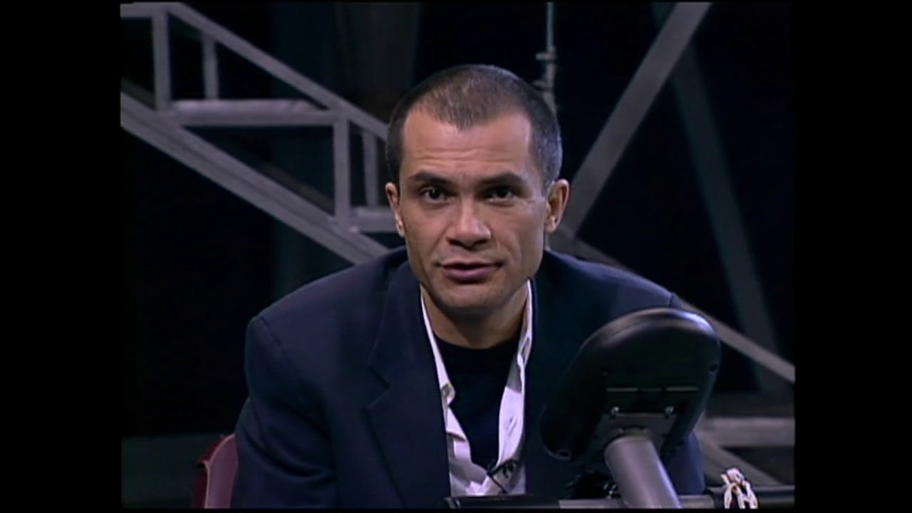 Adolfo Castañón