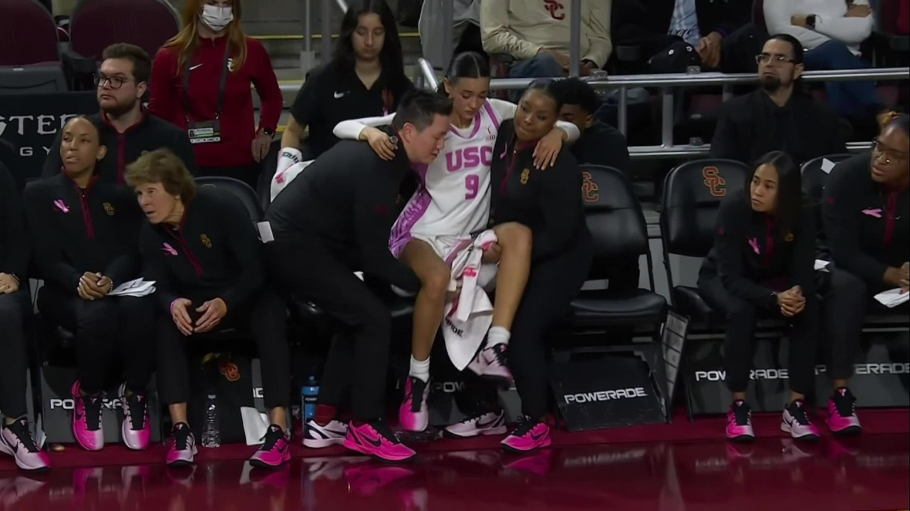 🤕 Jazzy Davidson CARRIED into locker room from injury | USC Trojans women's college basketball