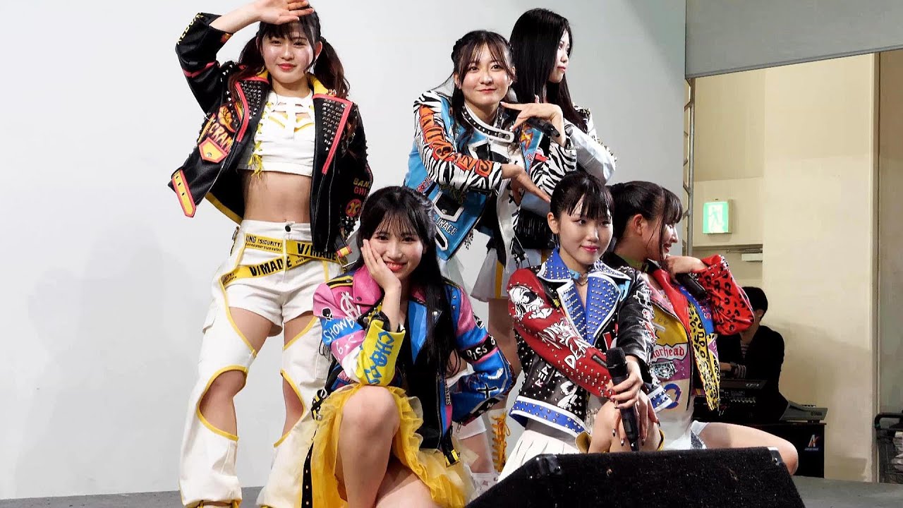 SAKURA GRADUATION　デビューシングル「シゲキテキVIVID!!」発売記念イベント　at. エアポートウォーク名古屋