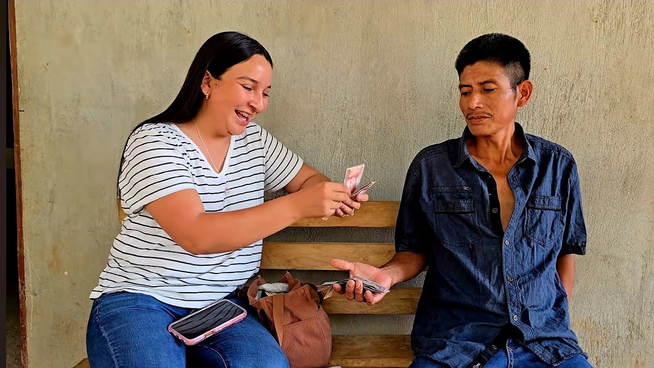 ¡Su Reaccion Fue Increible! NO Esperaba Recibir Fuerte Cantidad de Dinero