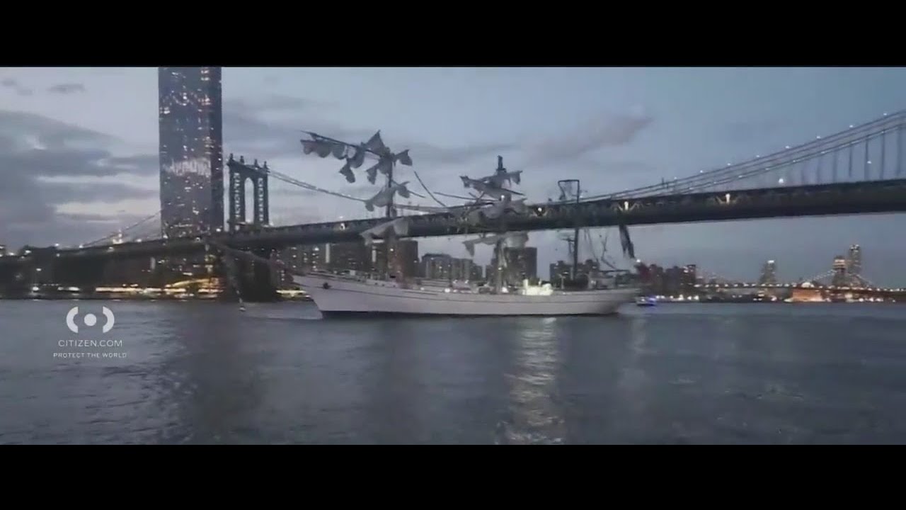 Multiple injured after sailboat crashes into Brooklyn Bridge: officials
