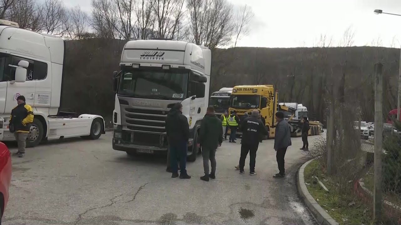 Трет ден блокада на граничните премини – се бара решние