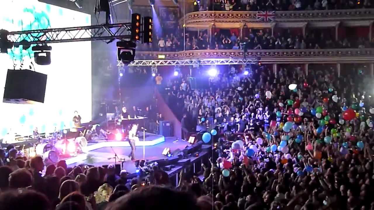 POLICY OF TRUTH 2010-02-17 RAH Depeche Mode live in London