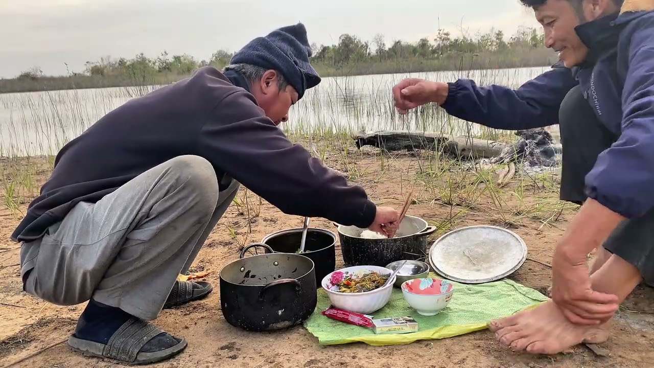 Câu cá #111[ thăm câu cá lóc lúc rạng sáng dính nhiều cá]