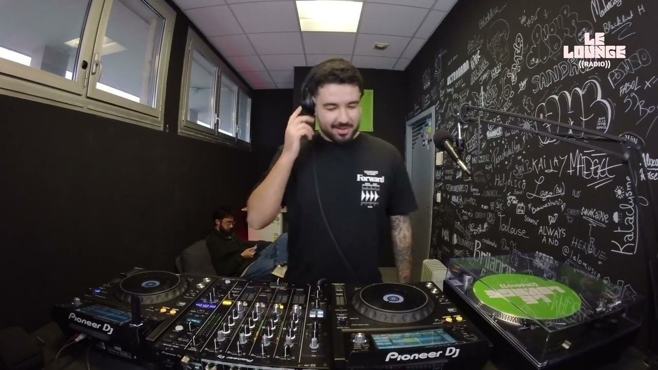 YOURI - Forward (Talk + Dj Set)⎥Le Lounge