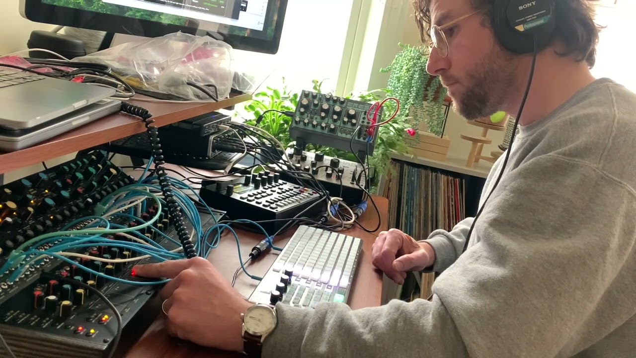 Upstream - Voltage Lab 2, Digitone and Dreadbox ambient performance