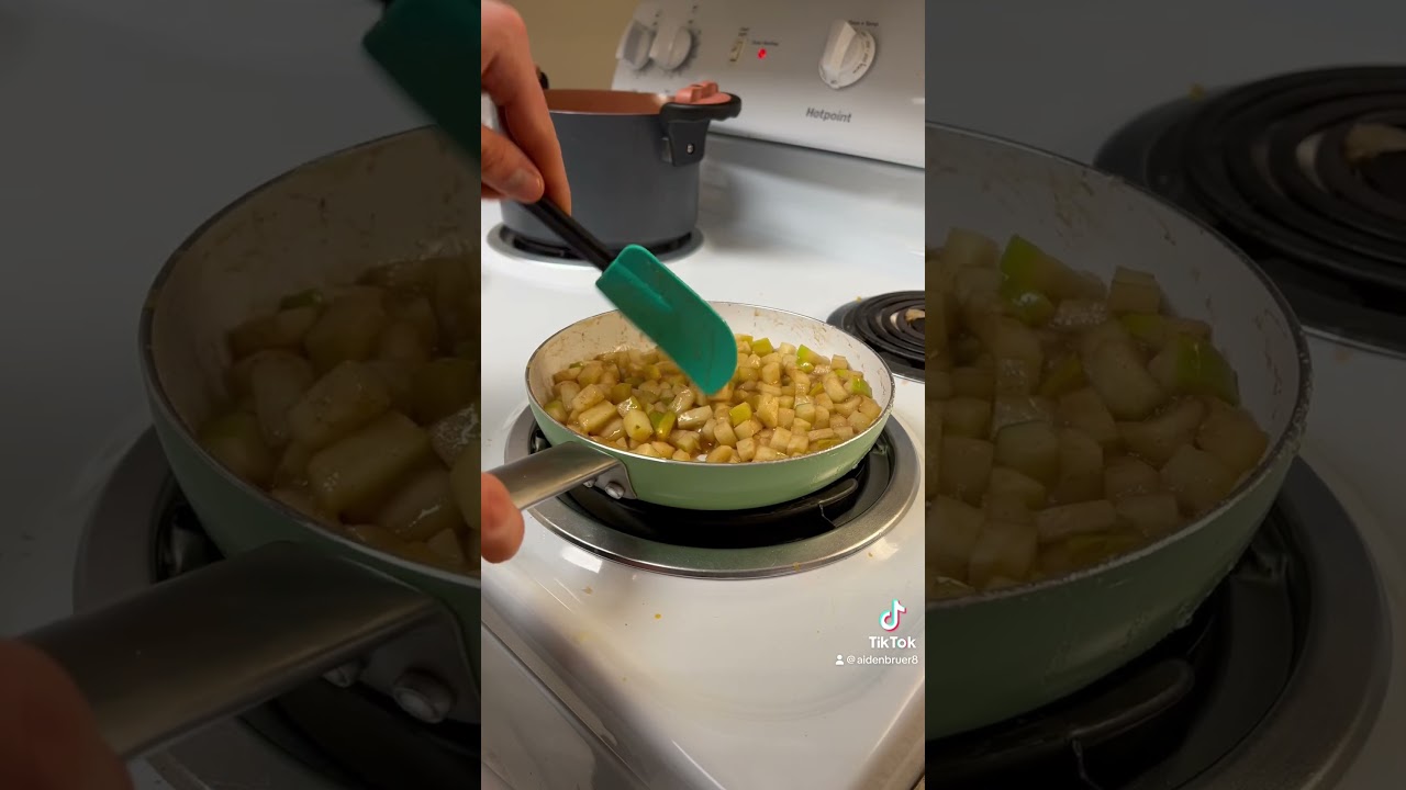 Making Apple Hand Pies in a college dorm #baking #cookies #fitness #recipe #cooking #food