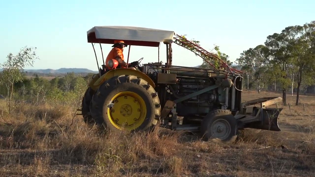 1949 Fordson Major with P6 working hard   HD 1080p